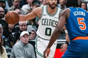 华体会-关于凯尔特人B队血洗加拿大男篮,布克爆发神勇的信息