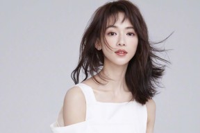 华体会hth-枫叶红透绿茵场，2026世界杯E组关键战，加拿大用北境风暴碾压五星巴西，费利克斯一剑封喉