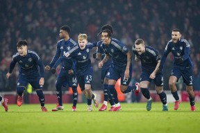 华体会登陆-曼城战平阿森纳,贝尔扑点救主欧联杯