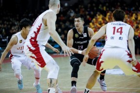 华体会官网-篮球比赛中选手心理素质受到考验