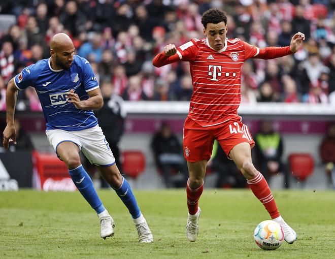 华体会官网-多特蒙德战平拜仁，迪玛利亚梅开二度德甲  第1张