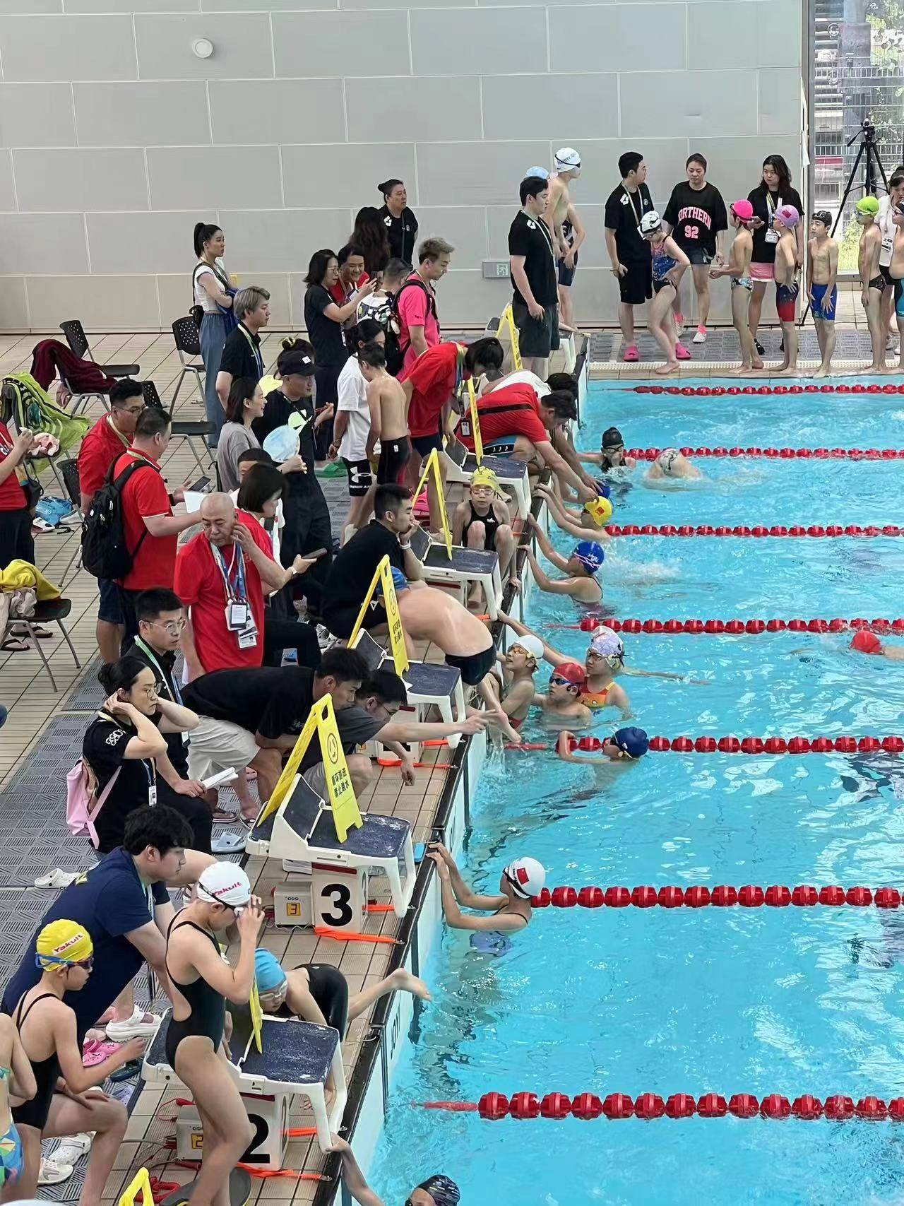 华体会官网-游泳比赛波澜壮阔,选手创造佳绩  第1张 华体会官网-游泳比赛波澜壮阔,选手创造佳绩  第1张